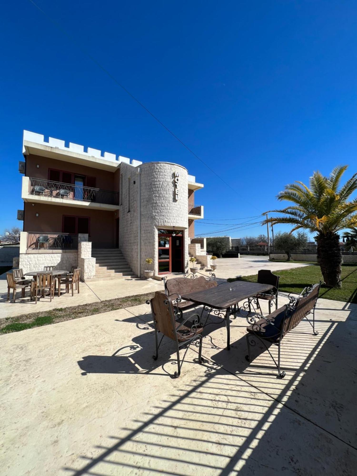 Motel Zeta Lux Mitrovici  Exterior photo